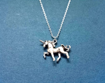 Unicorn necklace, Silver necklace, Horse necklace, Animal necklace, Birthday present, Women's present, Christmas present