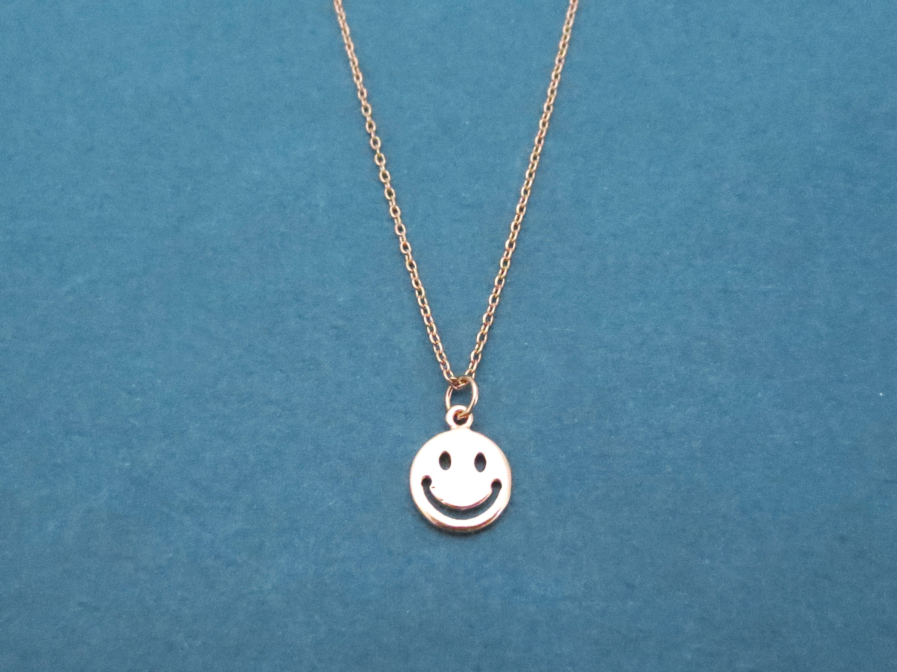 gold smile necklace