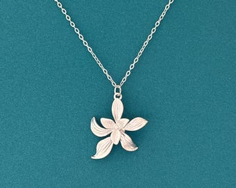 Flower Necklace, Gold or Silver Floral Pendant Necklace, Dainty Nature Jewelry Gift for Her