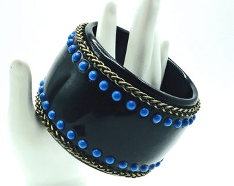 Vintage Bangle. Black Lacquer, Inset Blue Enamel Studding & Gold Rope Chain Detail. 20th Century Statement Cuff Bracelet Jewellery Accessory