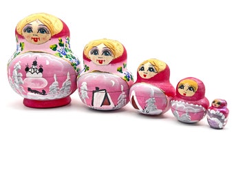 5 Piece Matryoshka Doll Set, Russian Nesting Dolls. Hand Painted, Vintage Folkart Collectible Wooden Ornament / Retro Decorative Figurines