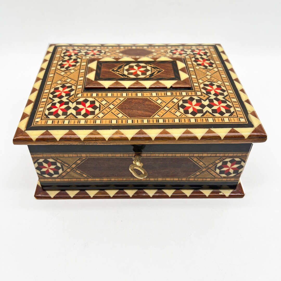 Vintage Cedar Wood Storage Box Jewelry Trinket Box Brass Hinged Lid La Footed Small Chest Rectangular Shape