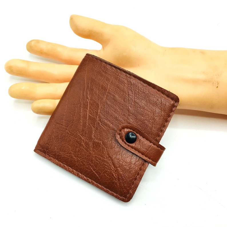 Money Card Holder Mid Credit Card /& Note Compartments Light Brown Leatherette 1960s 1970s Mens Bifold Wallet Vintage Gents Accessory
