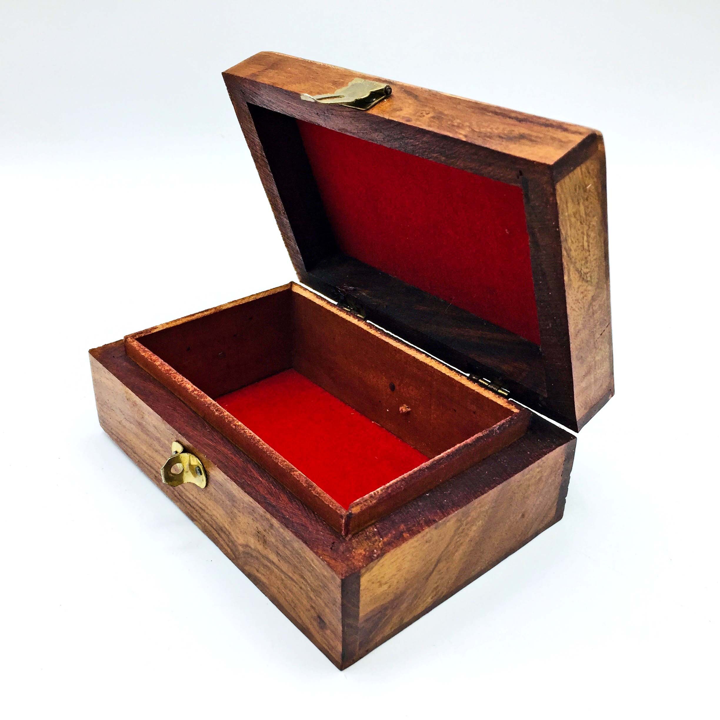 Caja tallada a mano vintage madera tapada y almacenamiento de | Etsy