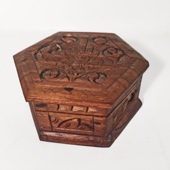 Vintage Hand Carved Box Hinged Lid Wooden Keepsake Container Etsy