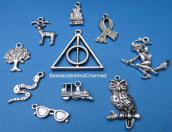 Harry Wizard and Witch Scarf Owl Magic Spell Potter Charm Pendant Mix Assortment Harry Deer Train Tree Castle Magic Charm Pendant Collection