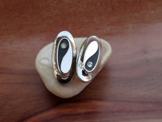 Yin Yang Balance Symbol Silver Tone Cufflinks Cuf… - image 1