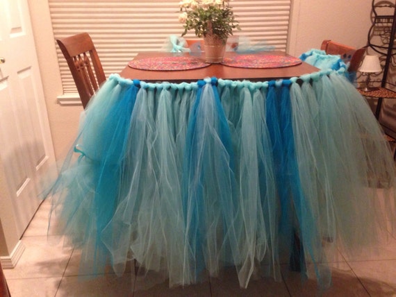 how to do a tutu table skirt