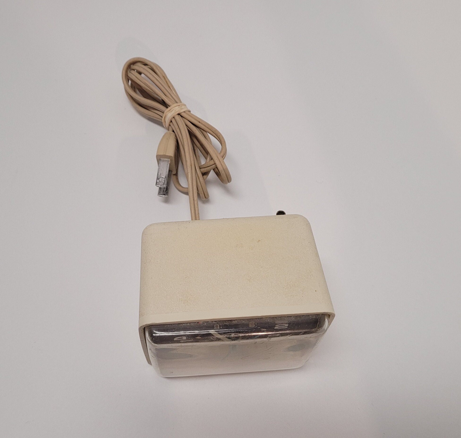 Vintage Luminous General Electric Table Clock Model 7371, Vintage