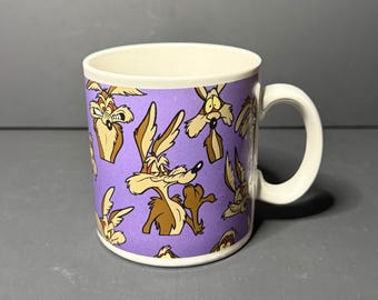 1994 WILE E COYOTE VINTAGE Coffee Mug Purple Background