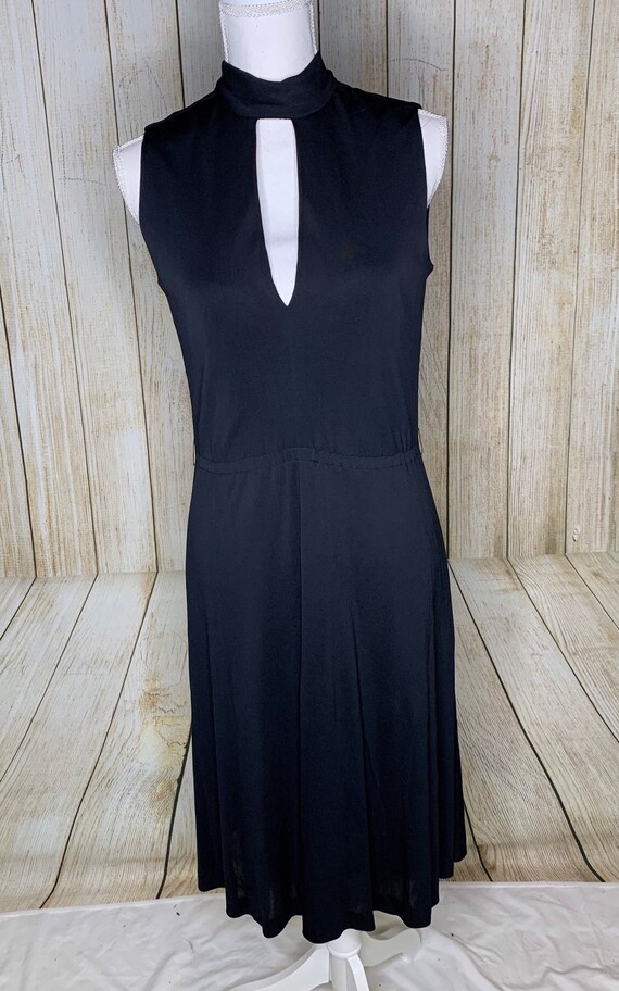 Adele Simpson Neiman Marcus Keyhole Neckline Black