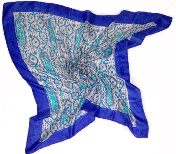 Vintage  Blue and White Patterned Scarf - image 3