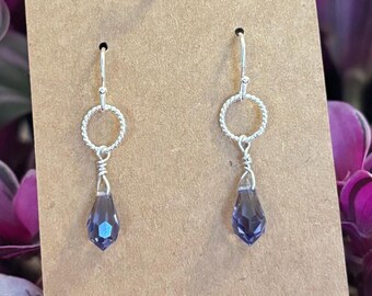 Ręcznie robione fioletowe kolczyki z fasetowanymi brylantami i srebrem próby 925 Swarovski