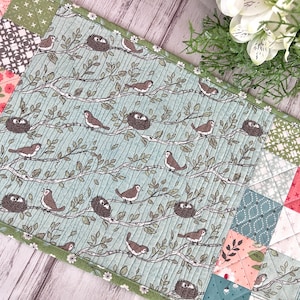 Para economizar! Molde de costura em PDF para mini caminho de mesa Charm Runner