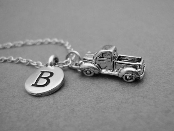 Pickup Truck Necklace Classic Pickup Truck Keychain Keyring Retro Pickup Truck Charm Jewelry Vintage Pickup Truck Gift For Guys Dude Dad Pop