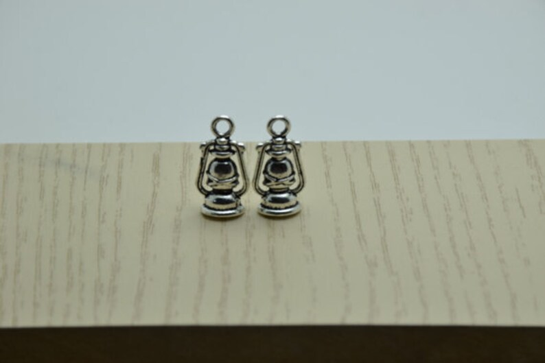 set of 100--antique silver metal lamp charm--20x10x6mm--metal pendant-metal charm