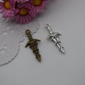 20 Knife Katana Sword Charm Pendant Craft Accessory,28*12mm