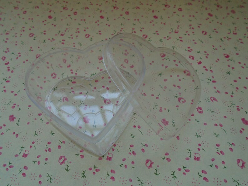 75mmx70mmx33mm 6 heart clear plastic box,transparent acrylic box with lid,clear box container height