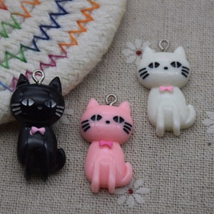 10 Resin Adorable Cat Animal Charms Earring Necklace Bracelet Bead Pendants DIY Jewelry Decoden Cabochon Keychain Accessories 32mmx16mm