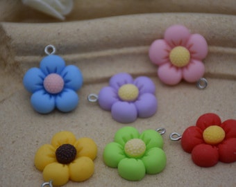 PH PandaHall 100pz Fiore Margherita Api Cabochon 10 Stili Ciondoli in Resina Fiore Api Margherita Decorazione Girasole Ciondoli per Fai Da Te Scrapbooking Decorazioni per Feste
