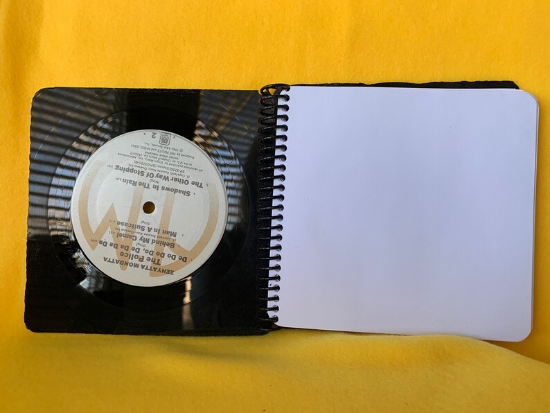 Police 1980 Zenyatta Mondatta /& 1978 Outlandos D/'Amour record book