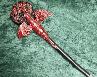 Dragón grande con lava, sonajero redondo de cuero crudo de búfalo decorado grande, tendón negro, sonajero de meditación y sanación sonora para rituales de viaje. En stock.