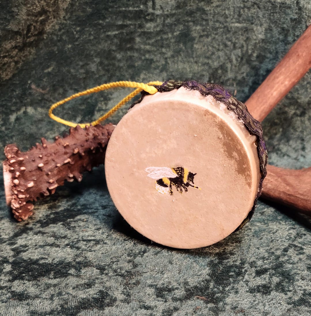Painted Reindeer Round Bumblebee Mini-drum Shaker Rattle With Ribbon ...