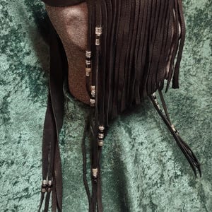 Máscara de trance ritual personalizada, cuero de ciervo, cuentas de vidrio y metal, Seidr nórdico Vitki Volva, ceremonia de viaje chamánico, boda, unión de manos, meditación. imagen 9