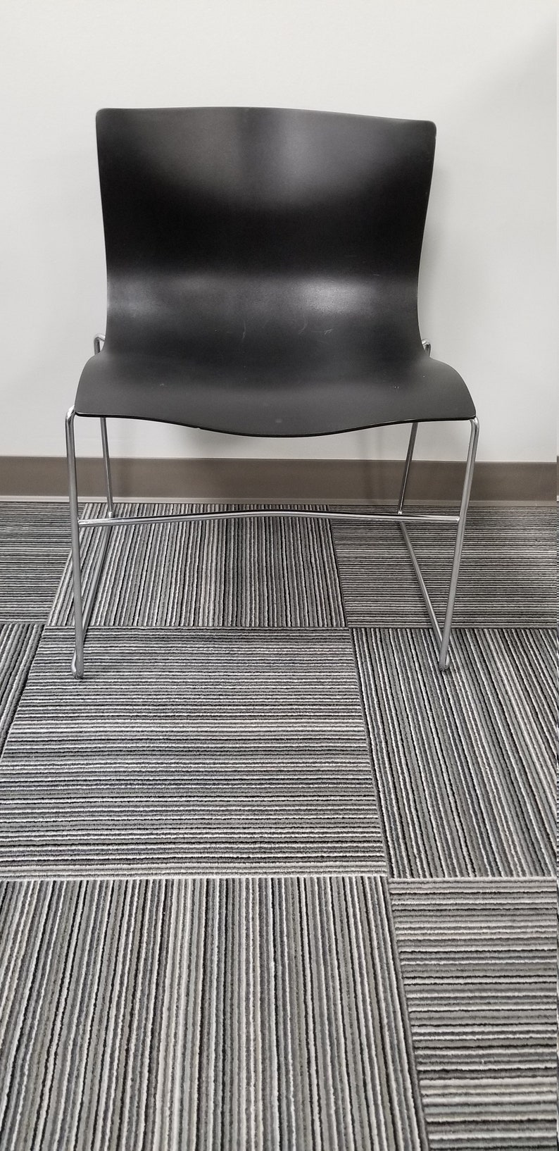 Modern Knoll Vignelli Handkerchief Chair