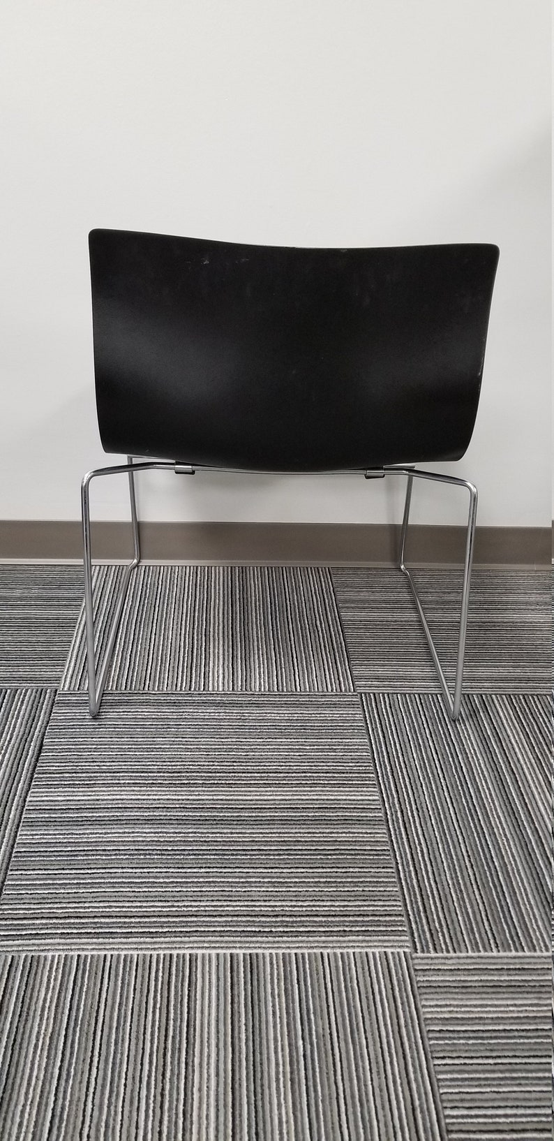 Modern Knoll Vignelli Handkerchief Chair
