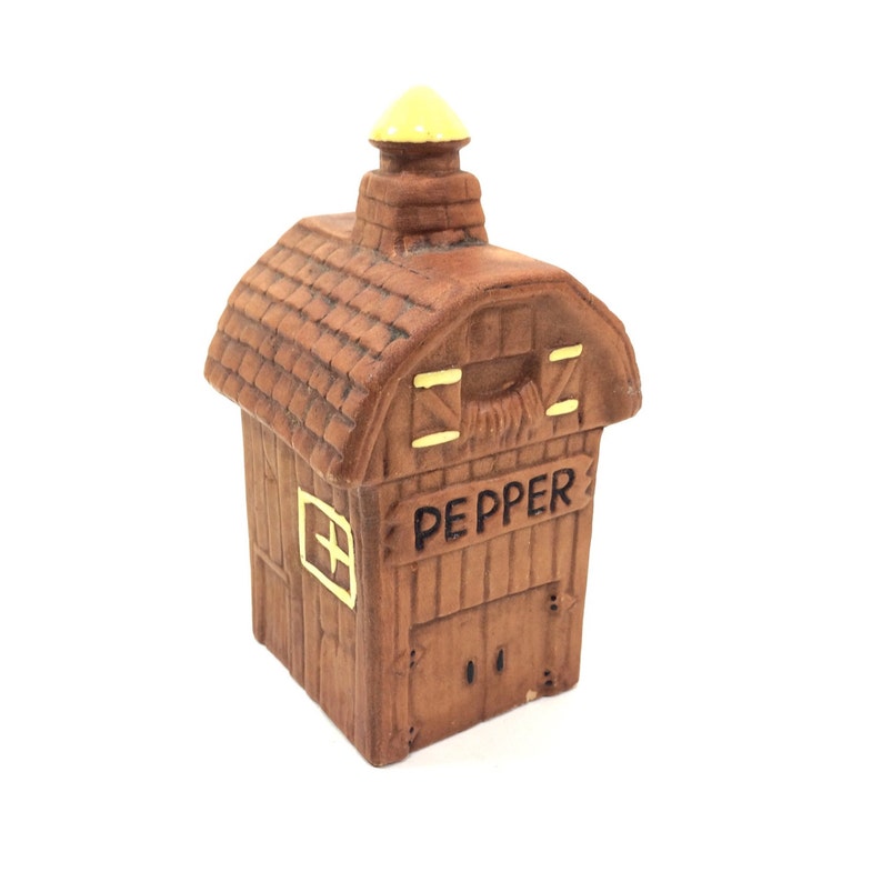 Vintage Barn Style Pepper Shaker by Twin Winton Farmhouse Style Shaker Fun Country Kitchen Decor