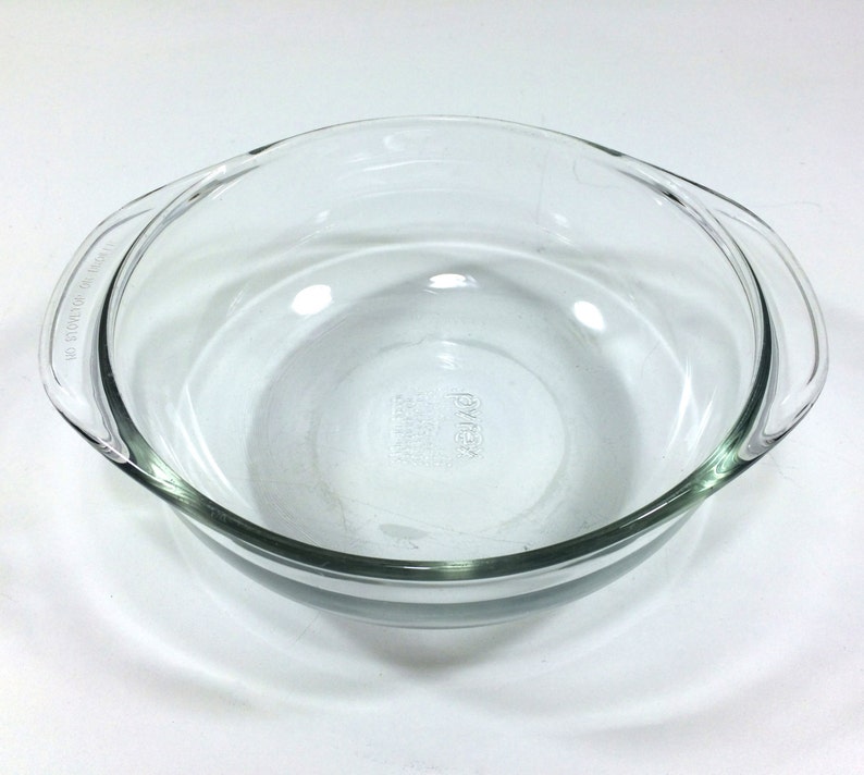 Vintage Casserole Dish with Stand by Rodney Kent with 1.5 Qt Pyrex Glass Insert and Hammered Aluminum Holder Shabby Chic Table Decor