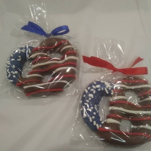 Chocolate Covered Patriotic Flag Pretzels