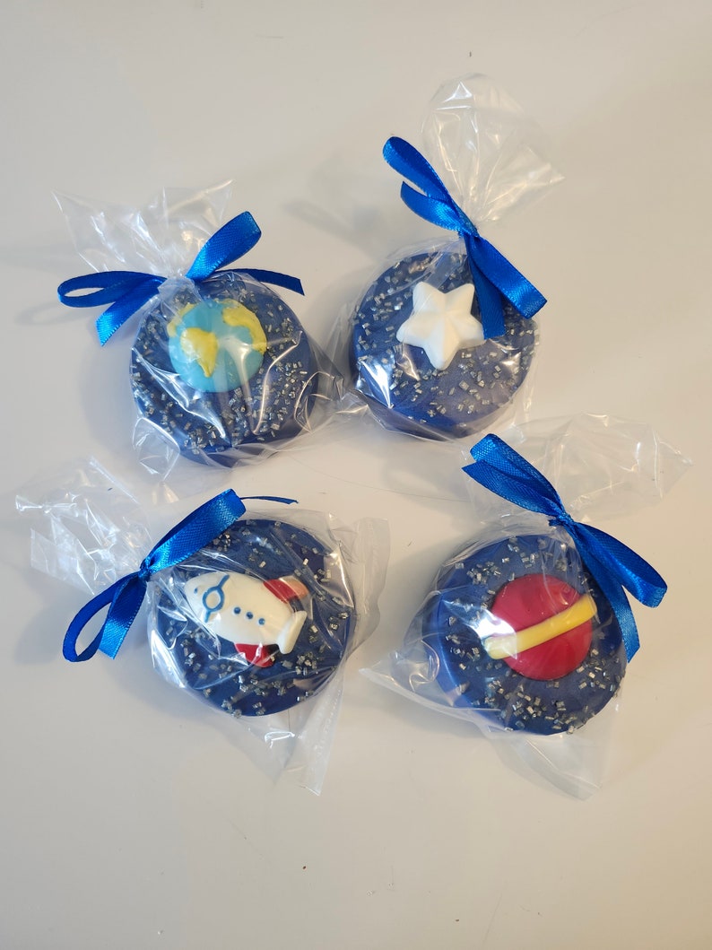 Cellophane Rocketship Out of This World Outer Space Rocket Ship Party Pack Oreos(4) Pretzel ...