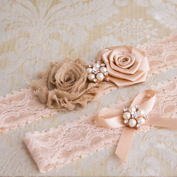 Blush Lace Wedding Garter Set, Rose Gold Bridal Garter Set, Lace Wedding garter Set, Lace Garter Set Champagne Lace, Cream and Blush Flowers