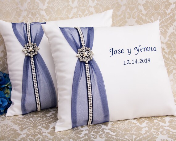 Art Deco Wedding Kneeling Pillows Monogrammed Ceremony Pillow Personalized Kneeling Pillows Prayer Pillows Ring Pillow Nuestra Boda Etsy