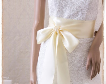 Bridal Sash, IVORY Wedding Sash, Ivory Satin Ribbon Bridal Belt,  Bridal Sash, Satin Bridal Sash