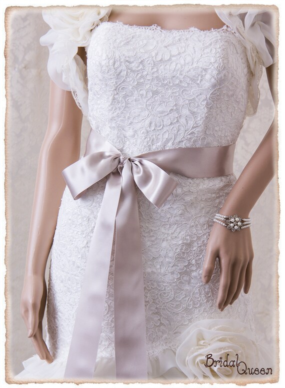 Wedding Sash 2 Two Letter Duo-gram Wreath Sash main image 4