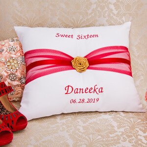 Personalized Quinceanera Pillow Set, Quince Shoe Pillow, My Sweet 16 Kneeling Pillow, Mis 15 Anos, Tiara Pillow