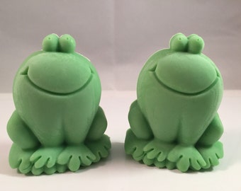 Jabón de rana / Jabón de ranas / Recuerdo de baby shower / Recuerdo de fiesta / Recuerdo de nacimiento / Jabón de rana feliz / 3 oz de jabón / Jabón de leche de cabra / Juego de dos