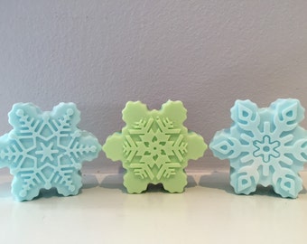 Snowflake Soaps / Stocking Stuffer / Handmade Soap / Holiday Soap /  Winter Soap / Christmas Soap / 3.5 oz of Soap Total / Goat Milk Soap