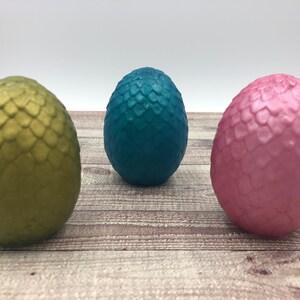 Dragon Egg Soap / 5 oz Soap / Dragon Soap / Geek Soap / Party Favor / 3-D Dragon Egg Soap