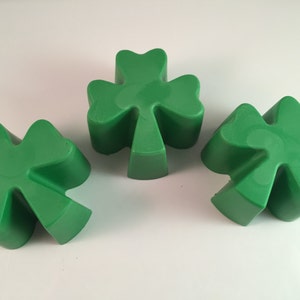 Shamrock Soap / Clover Soap / Lucky Clover Soap / Lucky Clover Soap / 2 oz Soap / Goat Milk Soap / St Patty&#39;s Soap