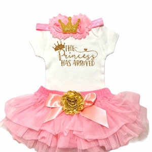 The Princess Has Arrived, Baby Girl Newborn Outfit, Baby Girl Coming Home Outfit, Baby Girl Clothes, Baby Girl Outfit, Girl Newborn Outfit