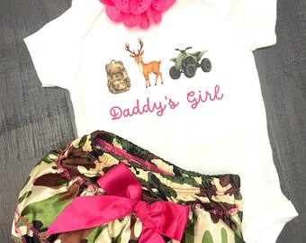 Baby girl hunting outfit, Baby girl camo outfit, Baby girl deer hunting outfit, Deer hunting bodysuit, Daddy’s girl