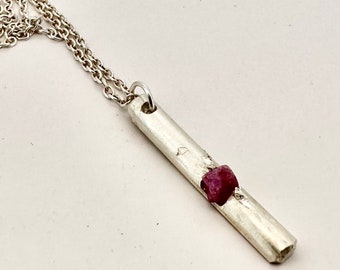 Silver 925 Half-Round Bar Pendant Necklace with Natural Ruby - Distressed Women's Jewelry