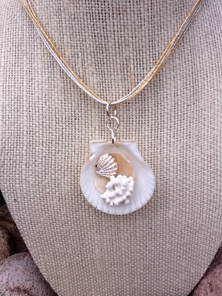 Very Pretty Sanibel Island shell necklace seashell coral | Etsy