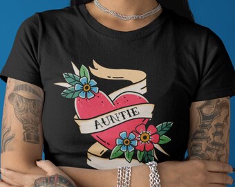 Camiseta Rockabilly Auntie, Camiseta Tattooed Lady, Cool Auntie Club, Camiseta Cute Sister, Camiseta Sailor Jerry Artwork Estilo Anos 50, Camiseta Flash Tattoo