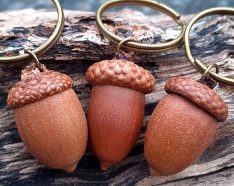 Peter Pan Acorn Kiss Keyrings, Acorn Keychain, Natural Woodland Forest Woods Wooden Oak Tree Earthy Natural Gift Jewelry Jewellery Accessory