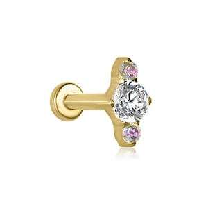 Può includere: Set di tre tazze in ceramica con finitura opaca e macchiettata. Ogni tazza presenta un colore diverso: azzurro, crema e grigio. Le tazze hanno un design semplice e moderno e un manico comodo.